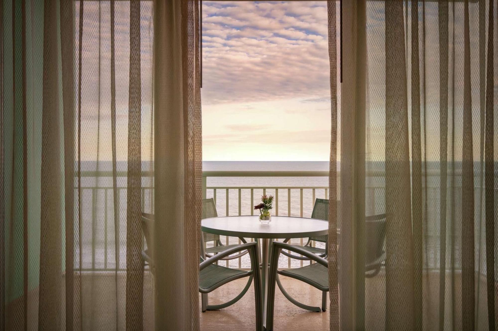 Hilton Ocean Oceanfront 4* Ocean City
